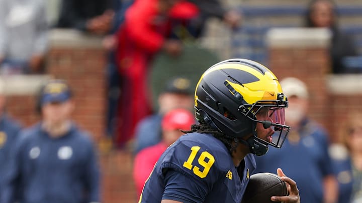 Michigan Maize vs Blue Spring Game
