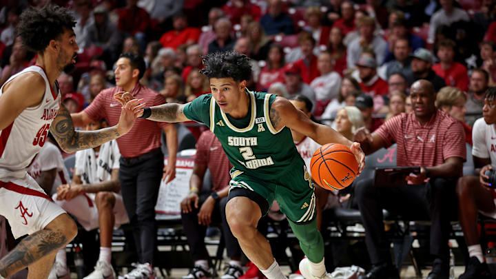 USF's Wes Enis is a threat to shoot and score from just about anywhere USF's Wes Enis is a threat to shoot and score from just about anywhere