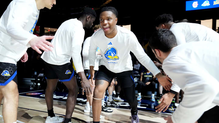 Four-star transfers Jyáre Davis of Delaware and Dakota Leffew of Mount St. Mary's will soon visit Syracuse basketball.