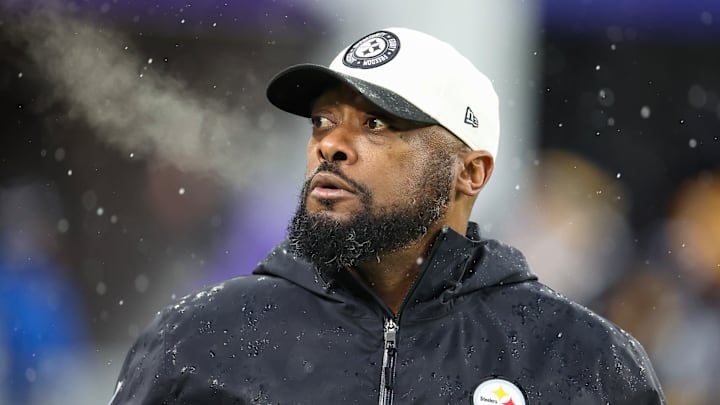 Pittsburgh Steelers v Baltimore Ravens