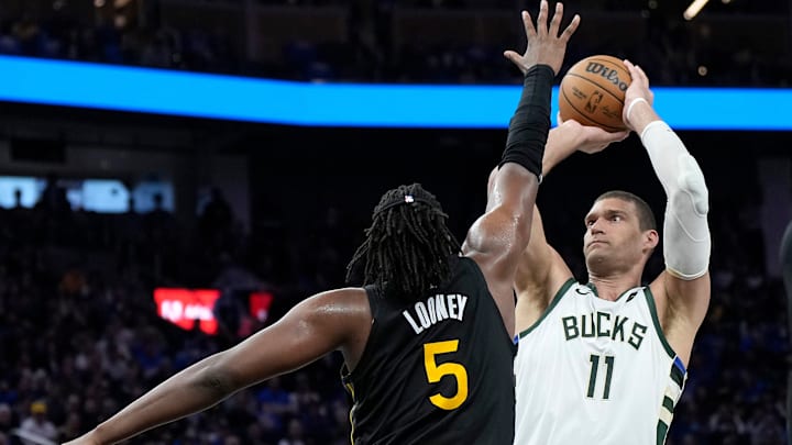 Milwaukee Bucks v Golden State Warriors