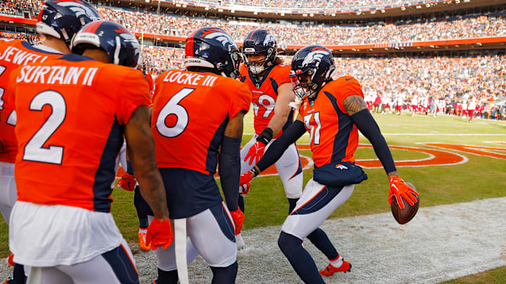 Arizona Cardinals v Denver Broncos