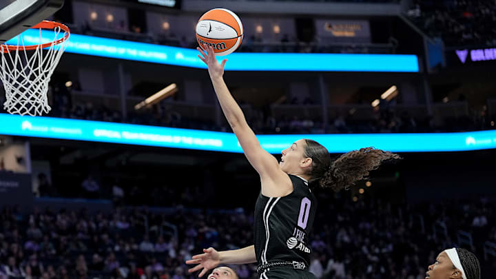 Los Angeles Sparks v Golden State Valkyries