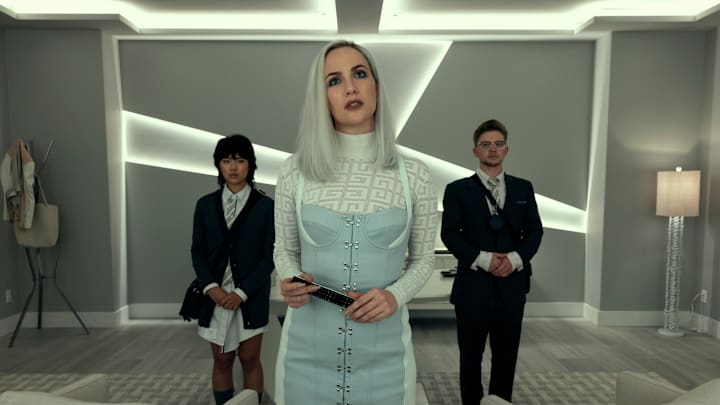 The Fall of the House of Usher. (L to R) Aya Furukawa as Tina, Kate Siegel as Camille L'Espanaye, Igby Rigney as Toby in episode 102 of The Fall of the House of Usher.