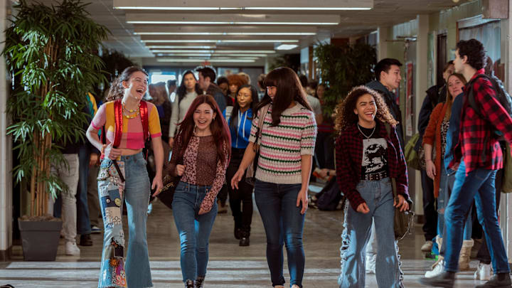 Ginny & Georgia. (L to R) Sara Waisglass as Maxine Baker, Katie Douglas as Abby, Chelsea Clark as Norah, Antonia Gentry as Ginny in episode 205 of Ginny & Georgia. Cr. Amanda Matlovich/Netflix © 2022