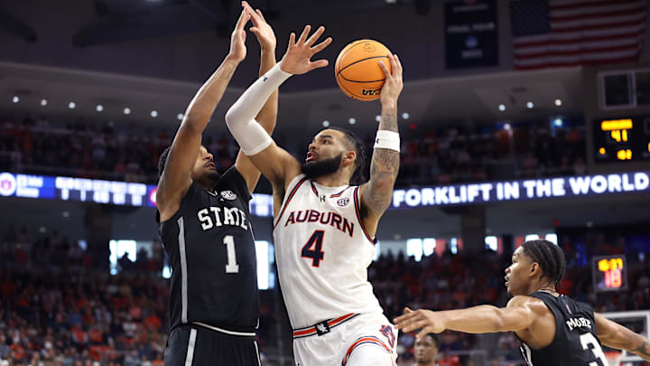 Mar 2, 2024; Auburn, Alabama, USA; Auburn Tigers forward Johni Broome (4) takes a shot against