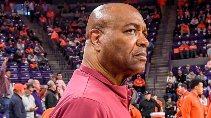 Florida State University Head Coach Leonard Hamilton before the game with Clemson Jan 11, 2025; Clemson, South Carolina, USA; at Littlejohn Coliseum.