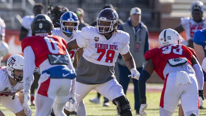 Jan 28, 2026; Mobile, AL, USA; National Team offensive lineman Dametrious Crownover (78) of Texas A&M looks for a block during National Senior Bowl practice at Hancock Whitney Stadium. Mandatory Credit: Vasha Hunt-Imagn Images