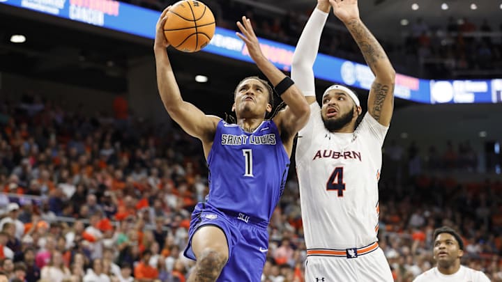 Saint Louis Billikens guard Yuri Collins (1) 