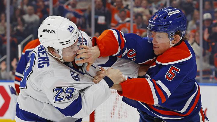 Mar 21, 2026; Edmonton, Alberta, CAN; Edmonton Oilers defensemen Connor Murphy (5) and Tampa Bay Lightning forward Pontus Holmberg (29) fight during the second period at Rogers Place. Mandatory Credit: Perry Nelson-Imagn Images Mar 21, 2026; Edmonton, Alberta, CAN; Edmonton Oilers defensemen Connor Murphy (5) and Tampa Bay Lightning forward Pontus Holmberg (29) fight during the second period at Rogers Place. Mandatory Credit: Perry Nelson-Imagn Images
