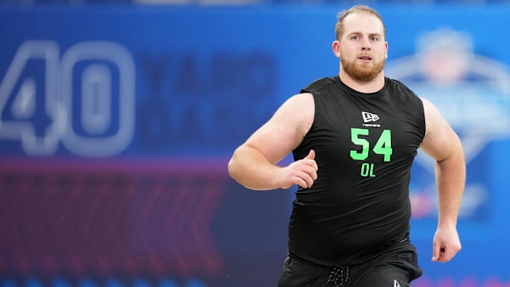 Mar 1, 2026; Indianapolis, IN, USA; Washington offensive lineman Carver Willis (OL54) during the NFL Scouting Combine at Lucas Oil Stadium. Mandatory Credit: Kirby Lee-Imagn Images Mar 1, 2026; Indianapolis, IN, USA; Washington offensive lineman Carver Willis (OL54) during the NFL Scouting Combine at Lucas Oil Stadium. Mandatory Credit: Kirby Lee-Imagn Images