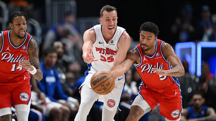 Mar 12, 2026; Detroit, Michigan, USA; Philadelphia 76ers guard Quentin Grimes (5) knocks the ball away from Detroit Pistons forward Duncan Robinson (55) in the first half at Little Caesars Arena. Mandatory Credit: Lon Horwedel-Imagn Images Mar 12, 2026; Detroit, Michigan, USA; Philadelphia 76ers guard Quentin Grimes (5) knocks the ball away from Detroit Pistons forward Duncan Robinson (55) in the first half at Little Caesars Arena. Mandatory Credit: Lon Horwedel-Imagn Images