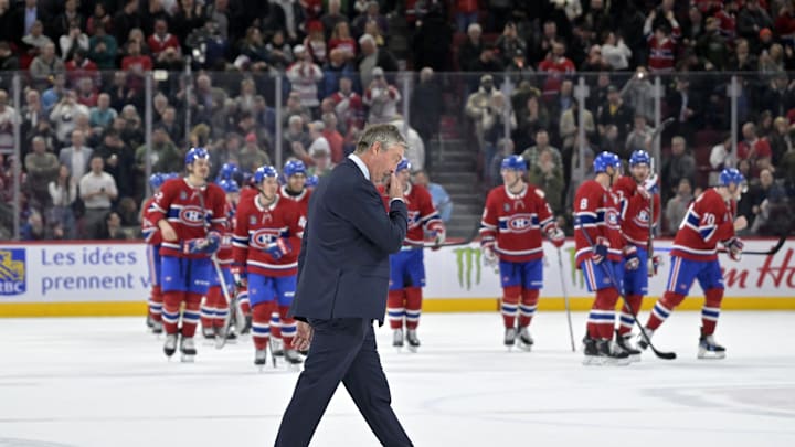 Jan 25, 2024; Montreal, Quebec, CAN; New York Islanders head coach Patrick Roy leaves the ice after the defeat against the Montreal Canadiens at the Bell Centre. Mandatory Credit: Eric Bolte-Imagn Images