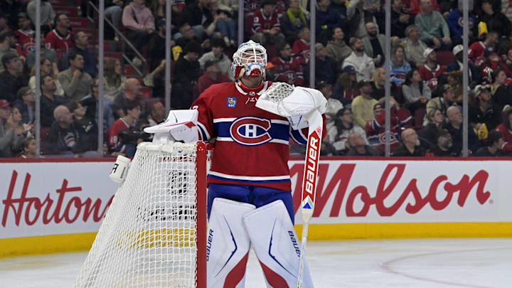Sep 22, 2025; Montreal, Quebec, CAN; Montreal Canadiens goalie Jacob Fowler (32) takes a breather during the third period of the game against the Pittsburgh Penguins at the Bell Centre. Mandatory Credit: Eric Bolte-Imagn Images
