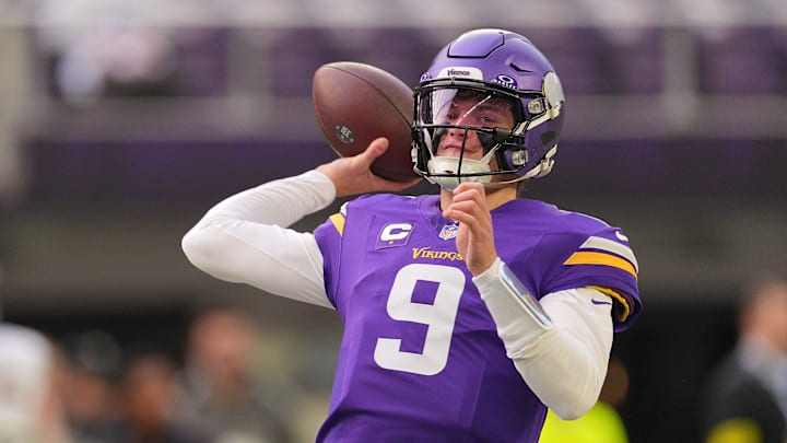 Minnesota Vikings quarterback J.J. McCarthy (9) practices before the game at U.S. Bank Stadium. Minnesota Vikings quarterback J.J. McCarthy (9) practices before the game at U.S. Bank Stadium.