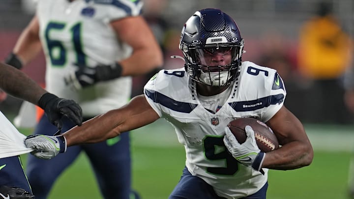 Seattle Seahawks running back Kenneth Walker III (9) rushes the ball against the San Francisco 49ers during the first half at Levi's Stadium.