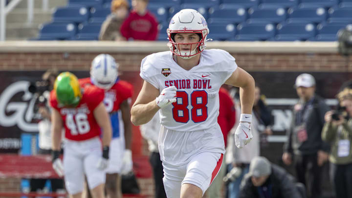 Jan 29, 2026; Mobile, AL, USA; National tight end Tanner Koziol (88) of Houston practices during National Senior Bowl practice at Hancock Whitney Stadium. Mandatory Credit: Vasha Hunt-Imagn Images