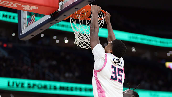 Feb 8, 2025; Washington, District of Columbia, USA; Georgetown Hoyas forward Thomas Sorber (35) dunks during the first half against the Seton Hall Pirates at Capital One Arena. Mandatory Credit: Daniel Kucin Jr.-Imagn Images Feb 8, 2025; Washington, District of Columbia, USA; Georgetown Hoyas forward Thomas Sorber (35) dunks during the first half against the Seton Hall Pirates at Capital One Arena. Mandatory Credit: Daniel Kucin Jr.-Imagn Images