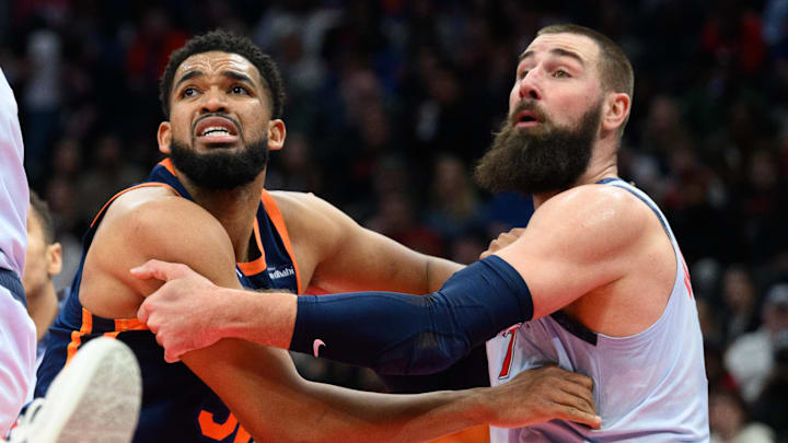 Dec 30, 2024; Washington, District of Columbia, USA; New York Knicks center Karl-Anthony Towns (32) and Washington Wizards center Jonas Valanciunas (17) fight for position during the second quarter at Capital One Arena. Mandatory Credit: Reggie Hildred-Imagn Images Dec 30, 2024; Washington, District of Columbia, USA; New York Knicks center Karl-Anthony Towns (32) and Washington Wizards center Jonas Valanciunas (17) fight for position during the second quarter at Capital One Arena. Mandatory Credit: Reggie Hildred-Imagn Images