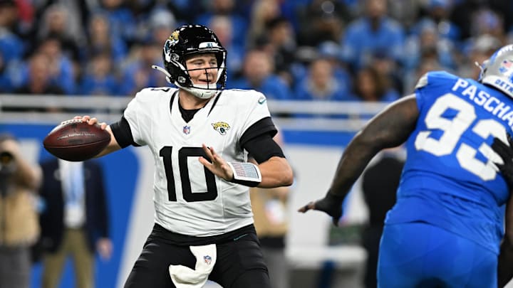 Nov 17, 2024; Detroit, Michigan, USA; Jacksonville Jaguars quarterback Mac Jones (10) throws a pass against the Detroit Lions in the second quarter at Ford Field. Mandatory Credit: Lon Horwedel-Imagn Images Nov 17, 2024; Detroit, Michigan, USA; Jacksonville Jaguars quarterback Mac Jones (10) throws a pass against the Detroit Lions in the second quarter at Ford Field. Mandatory Credit: Lon Horwedel-Imagn Images