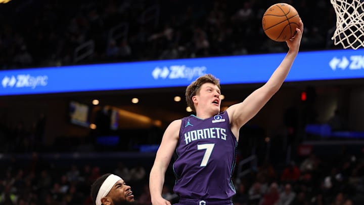 Kon Knueppel and the Hornets are road favorites against the struggling Bulls.