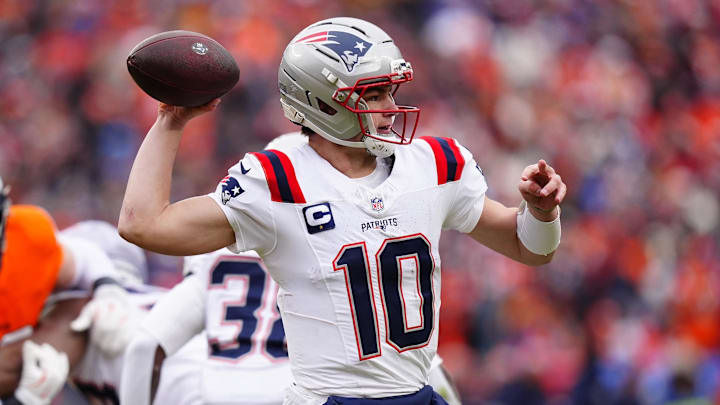 Jan 25, 2026; Denver, CO, USA; New England Patriots quarterback Drake Maye (10) drops back to pass against the Denver Broncos during the first half in the 2026 AFC Championship Game at Empower Field at Mile High. Mandatory Credit: Ron Chenoy-Imagn Images Jan 25, 2026; Denver, CO, USA; New England Patriots quarterback Drake Maye (10) drops back to pass against the Denver Broncos during the first half in the 2026 AFC Championship Game at Empower Field at Mile High. Mandatory Credit: Ron Chenoy-Imagn Images