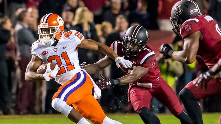 Former Clemson WR Ray-Ray McCloud III signed with the Chicago Bears on Monday, following a 2025 campaign that set him back. Former Clemson WR Ray-Ray McCloud III signed with the Chicago Bears on Monday, following a 2025 campaign that set him back.