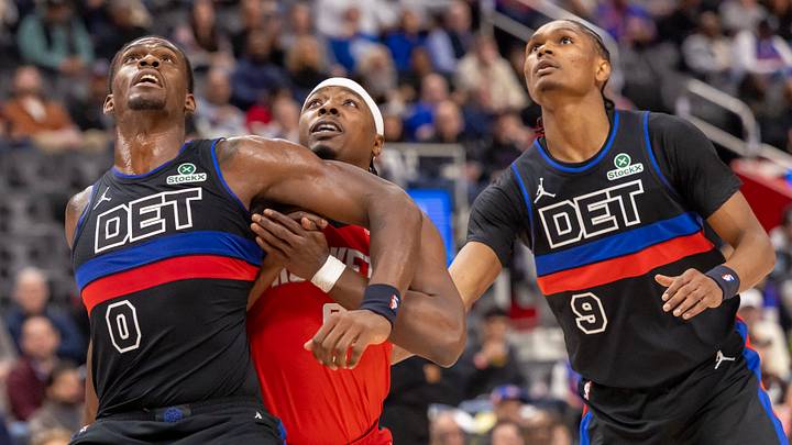 Jan 23, 2026; Detroit, Michigan, USA; Detroit Pistons center Jalen Duren (0) and guard Ausar Thompson (9) box out Houston Rockets forward Jae'sean Tate (8) during the first half at Little Caesars Arena. Mandatory Credit: David Reginek-Imagn Images Jan 23, 2026; Detroit, Michigan, USA; Detroit Pistons center Jalen Duren (0) and guard Ausar Thompson (9) box out Houston Rockets forward Jae'sean Tate (8) during the first half at Little Caesars Arena. Mandatory Credit: David Reginek-Imagn Images