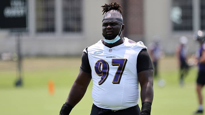 Baltimore Ravens defensive tackle C.J. Okoye is heading to the Giants to be reunited with head coach John Harbaugh. Baltimore Ravens defensive tackle C.J. Okoye is heading to the Giants to be reunited with head coach John Harbaugh.
