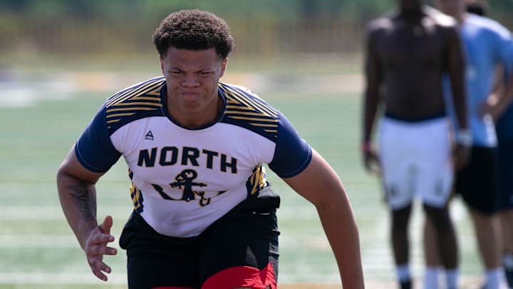 Four-star offensive tackle Jaelyne Matthews, who will officially visit Syracuse football soon, has 'Cuse in his top six.