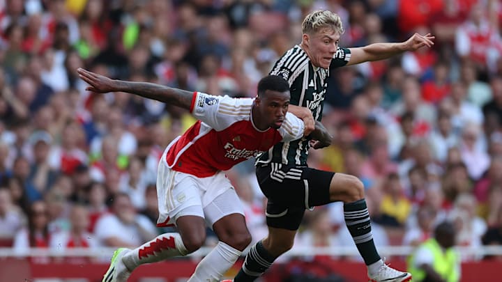 Arsenal FC v Manchester United - Premier League