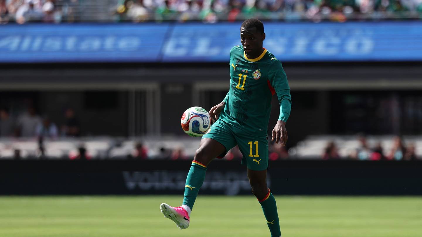 Chelsea transfer window is playing out perfectly for one desperate star