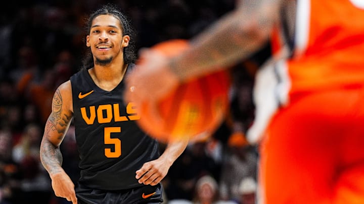 ESPN has released its final preseason top 25 for the upcoming season. Syracuse basketball will battle numerous ranked foes.