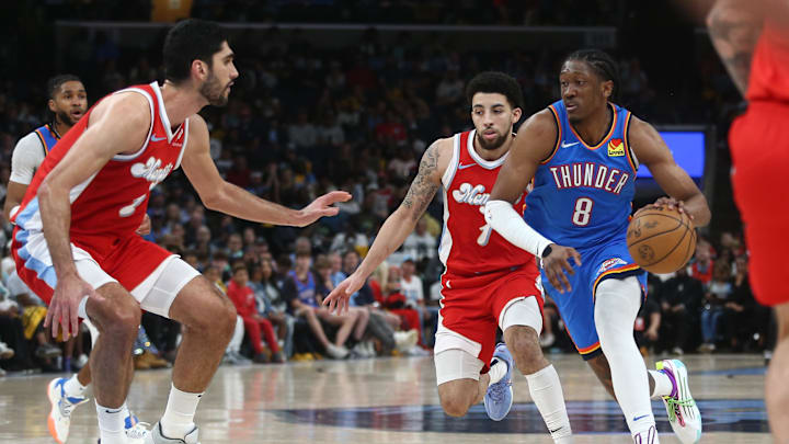 Apr 26, 2025; Memphis, Tennessee, USA; Oklahoma City Thunder forward Jalen Williams (8) drives to the basket as Memphis Grizzlies forward Santi Aldama (7) defends during the fourth quarter during game four for the first round of the 2024 NBA Playoffs at FedExForum. Mandatory Credit: Petre Thomas-Imagn Images Apr 26, 2025; Memphis, Tennessee, USA; Oklahoma City Thunder forward Jalen Williams (8) drives to the basket as Memphis Grizzlies forward Santi Aldama (7) defends during the fourth quarter during game four for the first round of the 2024 NBA Playoffs at FedExForum. Mandatory Credit: Petre Thomas-Imagn Images