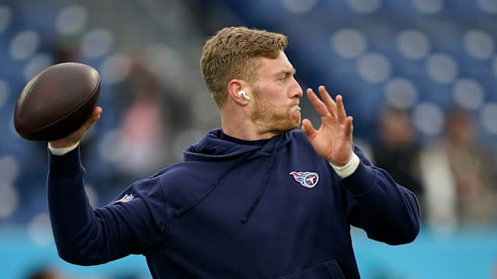 Tennessee Titans quarterback Will Levis warms up before a game against the Jacksonville Jaguars at Tennessee Titans quarterback Will Levis warms up before a game against the Jacksonville Jaguars at