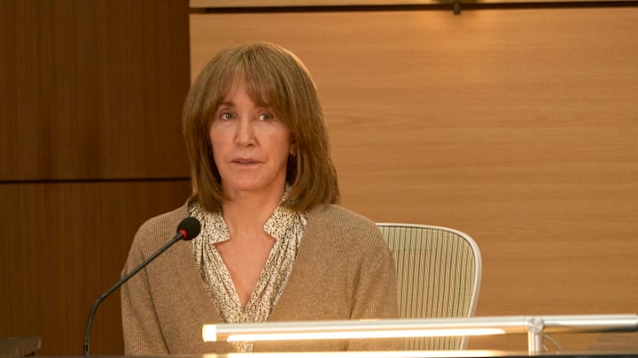 ACCUSED: Felicity Huffman in the "Lorraine's Story" season premiere episode of ACCUSED airing Tuesday, Oct 8 (8:00-9:00 PM ET/PT) on FOX. © 2024 Fox Media LLC. CR: Steve Wilkie/FOX.