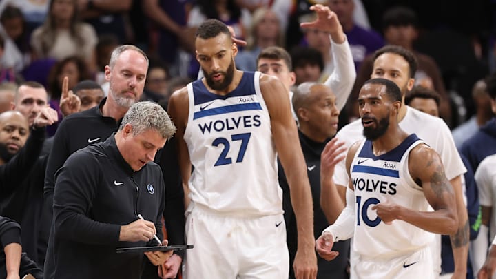 Minnesota Timberwolves v Phoenix Suns - Game Four