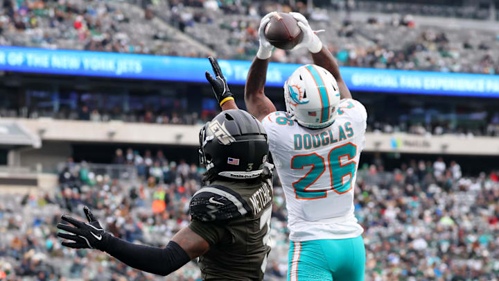 Former Miami Dolphins cornerback Rasul Douglas