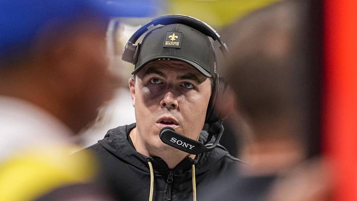 Jan 4, 2026; Atlanta, Georgia, USA; New Orleans Saints head coach Kellen Moore on the sidelines during the game against the Atlanta Falcons during the second half at Mercedes-Benz Stadium. Mandatory Credit: Dale Zanine-Imagn Images Jan 4, 2026; Atlanta, Georgia, USA; New Orleans Saints head coach Kellen Moore on the sidelines during the game against the Atlanta Falcons during the second half at Mercedes-Benz Stadium. Mandatory Credit: Dale Zanine-Imagn Images