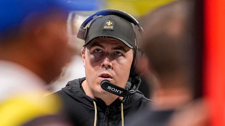 Jan 4, 2026; Atlanta, Georgia, USA; New Orleans Saints head coach Kellen Moore on the sidelines during the game against the Atlanta Falcons during the second half at Mercedes-Benz Stadium. Mandatory Credit: Dale Zanine-Imagn Images Jan 4, 2026; Atlanta, Georgia, USA; New Orleans Saints head coach Kellen Moore on the sidelines during the game against the Atlanta Falcons during the second half at Mercedes-Benz Stadium. Mandatory Credit: Dale Zanine-Imagn Images