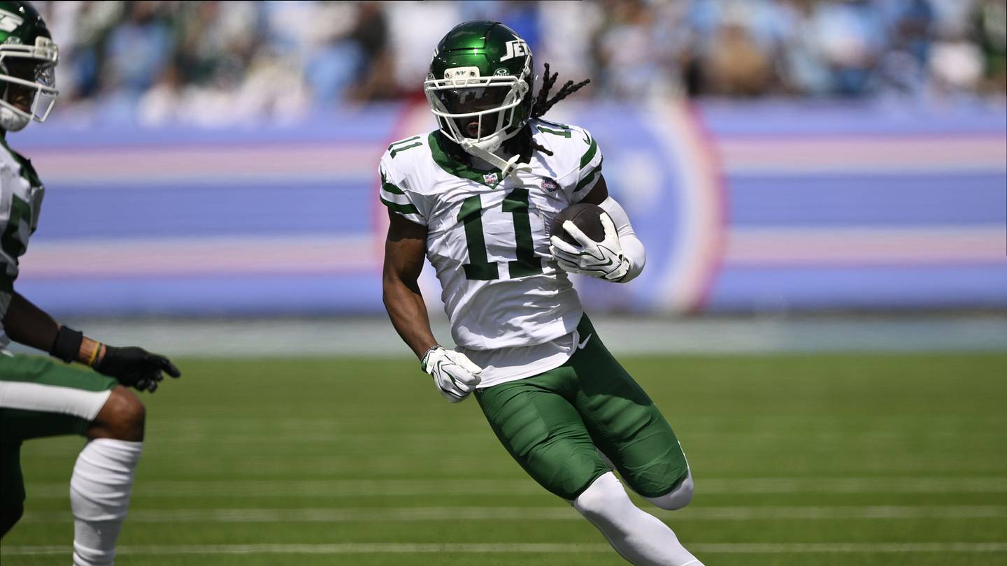 Fantasy Football Early Week 7 Waiver Wire Targets: Omar Cooper Jr., Demario Douglas, Plus 4 Others