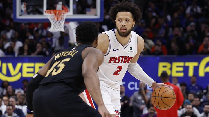 Cade Cunningham viene de anotar 23 puntos en el Juego 1 