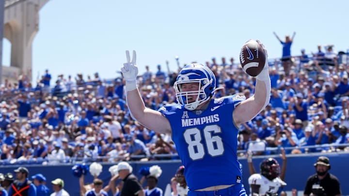 Memphis' tight end Brendan Doyle (86) celebrates after scoring a touchdown during the game between Troy University and the University of Memphis at Simmons Bank Liberty Stadium in Memphis, Tenn., on Saturday, September 7, 2024. Memphis' tight end Brendan Doyle (86) celebrates after scoring a touchdown during the game between Troy University and the University of Memphis at Simmons Bank Liberty Stadium in Memphis, Tenn., on Saturday, September 7, 2024.