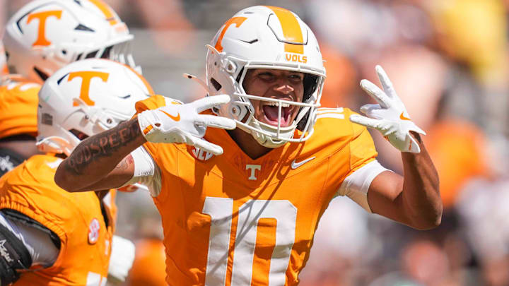 Tennessee defensive back Kaleb Beasley (10) celebrates after scoring a touchdown off a fumble recovery during a NCAA football game between Tennessee and UAB at Neyland Stadium in Knoxville, Tenn., September 20, 2025.