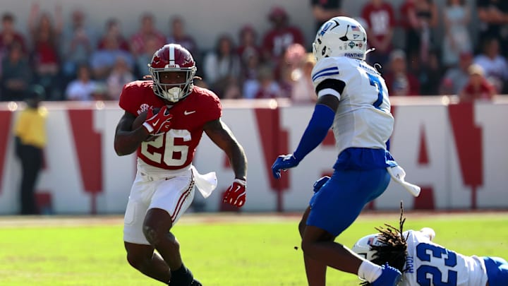 Nov 22, 2025; Tuscaloosa, Alabama, USA; Alabama Crimson Tide running back Jam Miller (26) is pursued by Eastern Illinois Panthers safety Jihad McCall (7) during the first half at Saban Field at Bryant-Denny Stadium. Mandatory Credit: David Leong-Imagn Images Nov 22, 2025; Tuscaloosa, Alabama, USA; Alabama Crimson Tide running back Jam Miller (26) is pursued by Eastern Illinois Panthers safety Jihad McCall (7) during the first half at Saban Field at Bryant-Denny Stadium. Mandatory Credit: David Leong-Imagn Images
