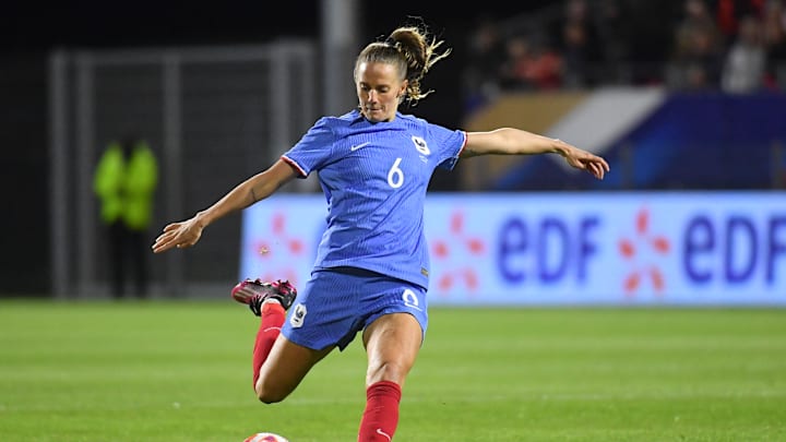 Sandie Toletti, milieu de l'Equipe de France et du Real Madrid 