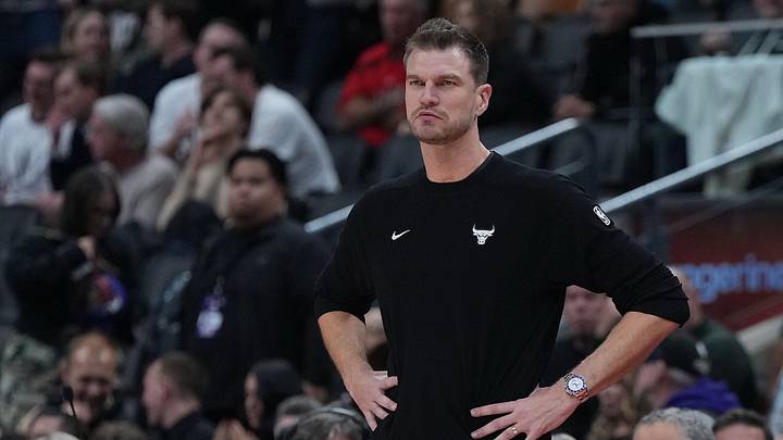Oct 21, 2026; Toronto, Ontario, CAN; Chicago Bulls head coach Tiago Splitter watches play against the Toronto Raptors during the fourth quarter at Scotiabank Arena. Mandatory Credit: Nick Turchiaro-Imagn Images Oct 21, 2026; Toronto, Ontario, CAN; Chicago Bulls head coach Tiago Splitter watches play against the Toronto Raptors during the fourth quarter at Scotiabank Arena. Mandatory Credit: Nick Turchiaro-Imagn Images