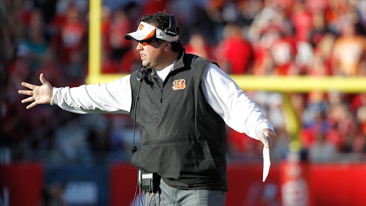 Former Cincinnati Bengals defensive coordinator Paul Guenther reacts during the second half against the Tampa Bay Buccaneers at Raymond James Stadium. Cincinnati Bengals defeated the Tampa Bay Buccaneers 14-13. 