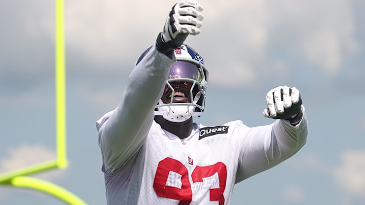New York Giants defensive tackle Rakeem Nunez-Roches 