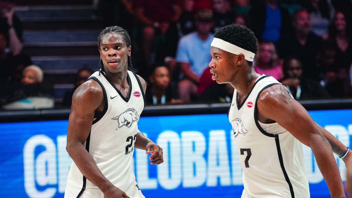 JJ Andrews Shows His Value Beyond Scoring in Arkansas’ Win Over Gonzaga
